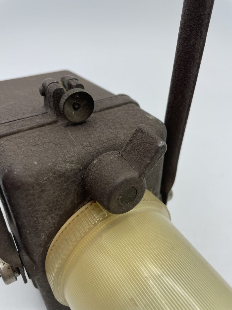 Ancienne lampe cheminot vintage en métal Wonder type TIFON – Image 3