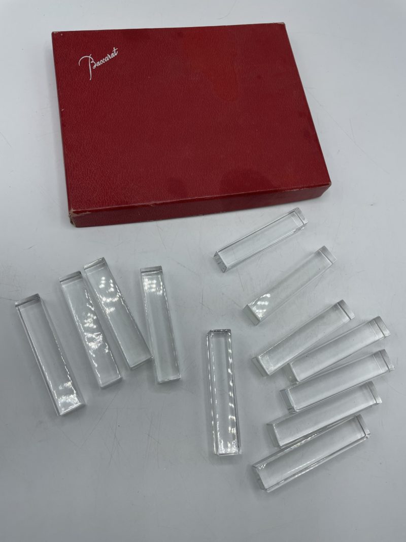 Lot de 12 repose couverts repose couteaux en cristal Baccarat – Image 3