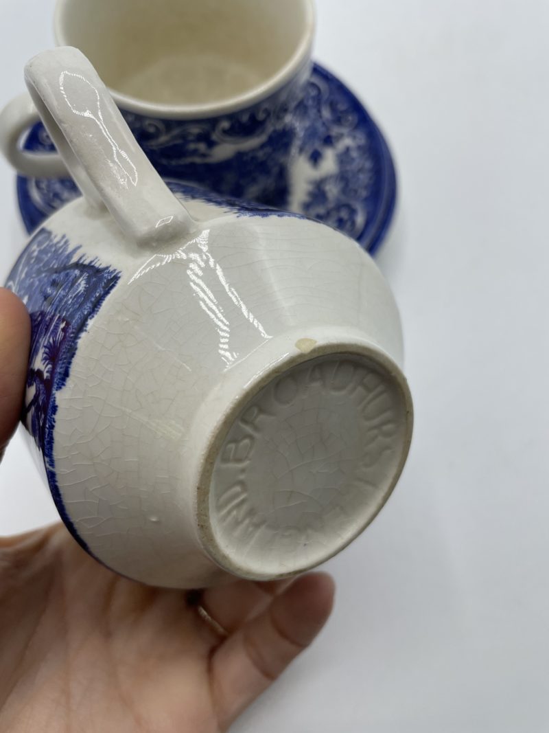 Duo de tasses à café et soucoupes vintage terre de fr England ironstone staffordshire bleues – Image 4