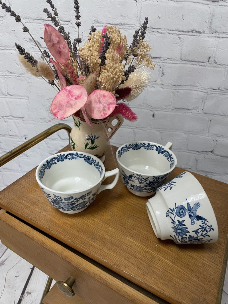 tasse the vintage faience anglaise fleur bleu