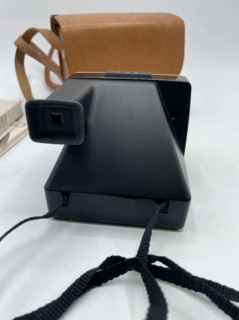 Appareil photo vintage Polaroid 1000 avec bouton rouge sacoche et accessoires – Image 10