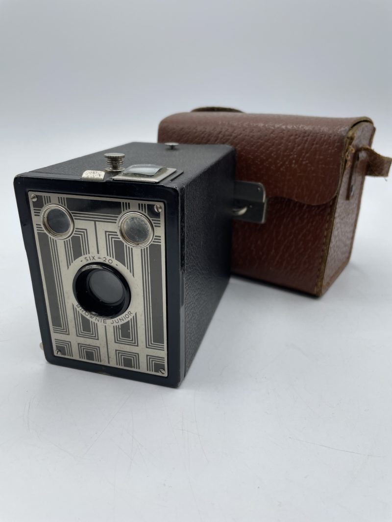 Appareil photo vintage Kodak Brownie Junior Six 20 – Image 6