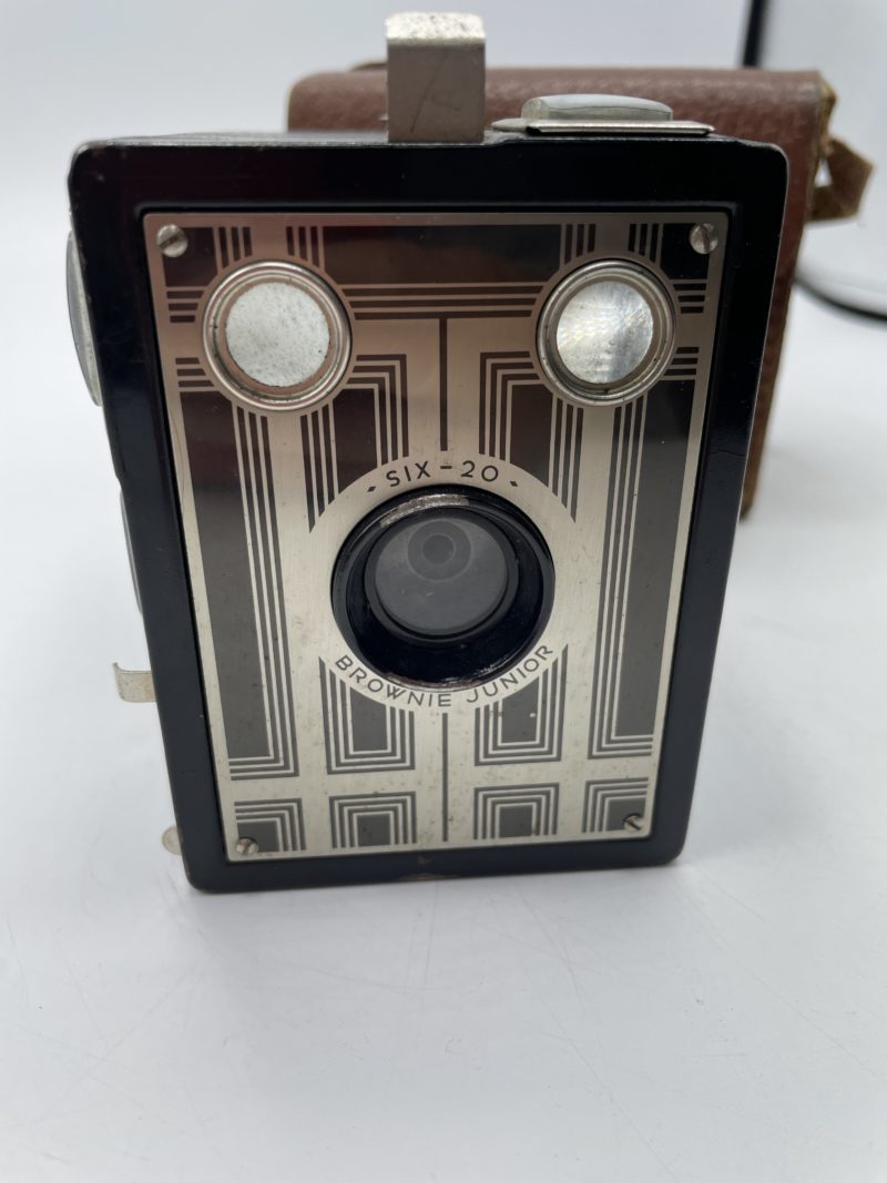 Appareil photo vintage Kodak Brownie Junior Six 20 – Image 7