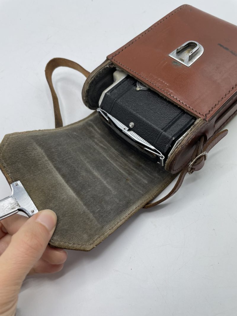 Appareil photo vintage Kodak 63 modèle 21 appareil à soufflet anastigmat angenieux avec sacoche – Image 13