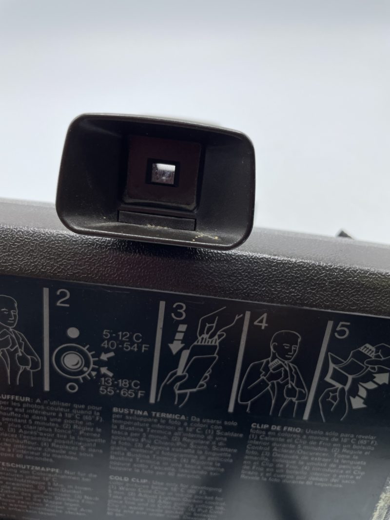 Appareil vintage Polaroid EE33 – Image 10