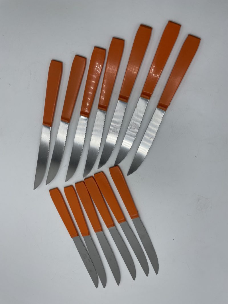 Lot de 12 couteaux vintage orange nylon déposé Biii – Image 4