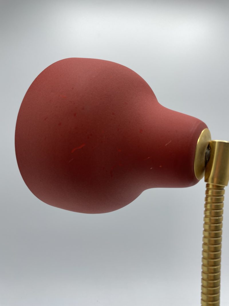 Lampe de bureau vintage rouge à poser années 50 60 – Image 6