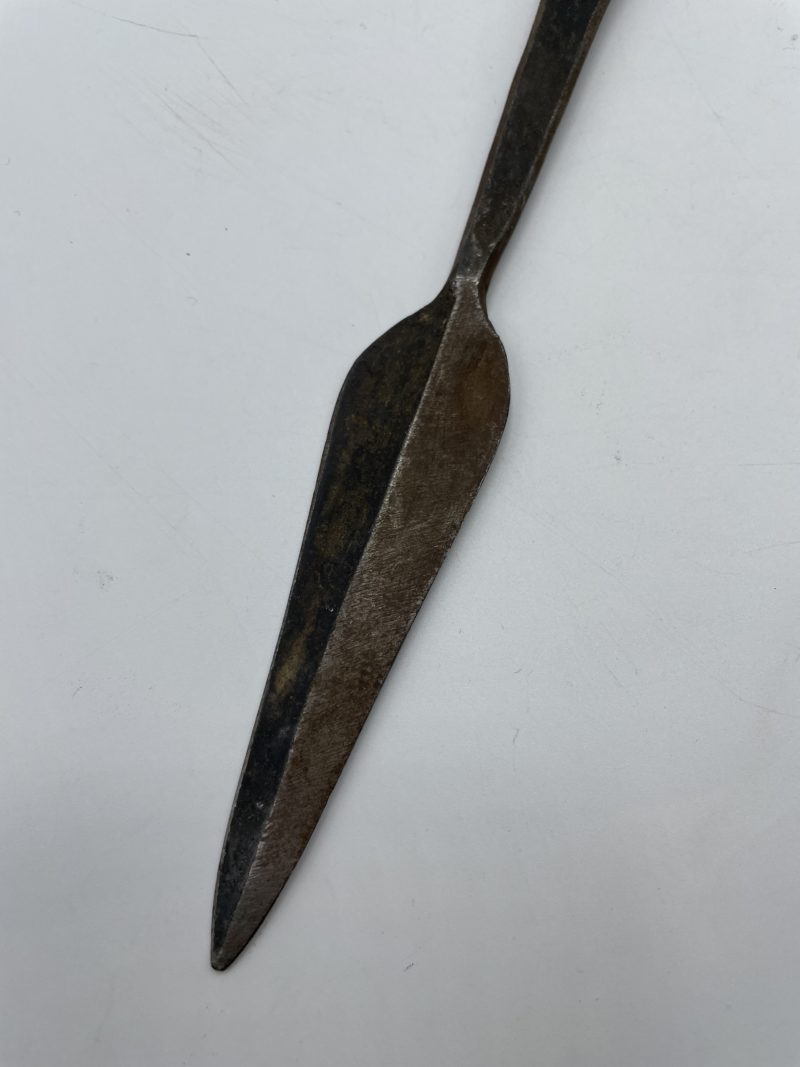 Pointe de sagaie africaine bois fer forgé et perles – Image 2