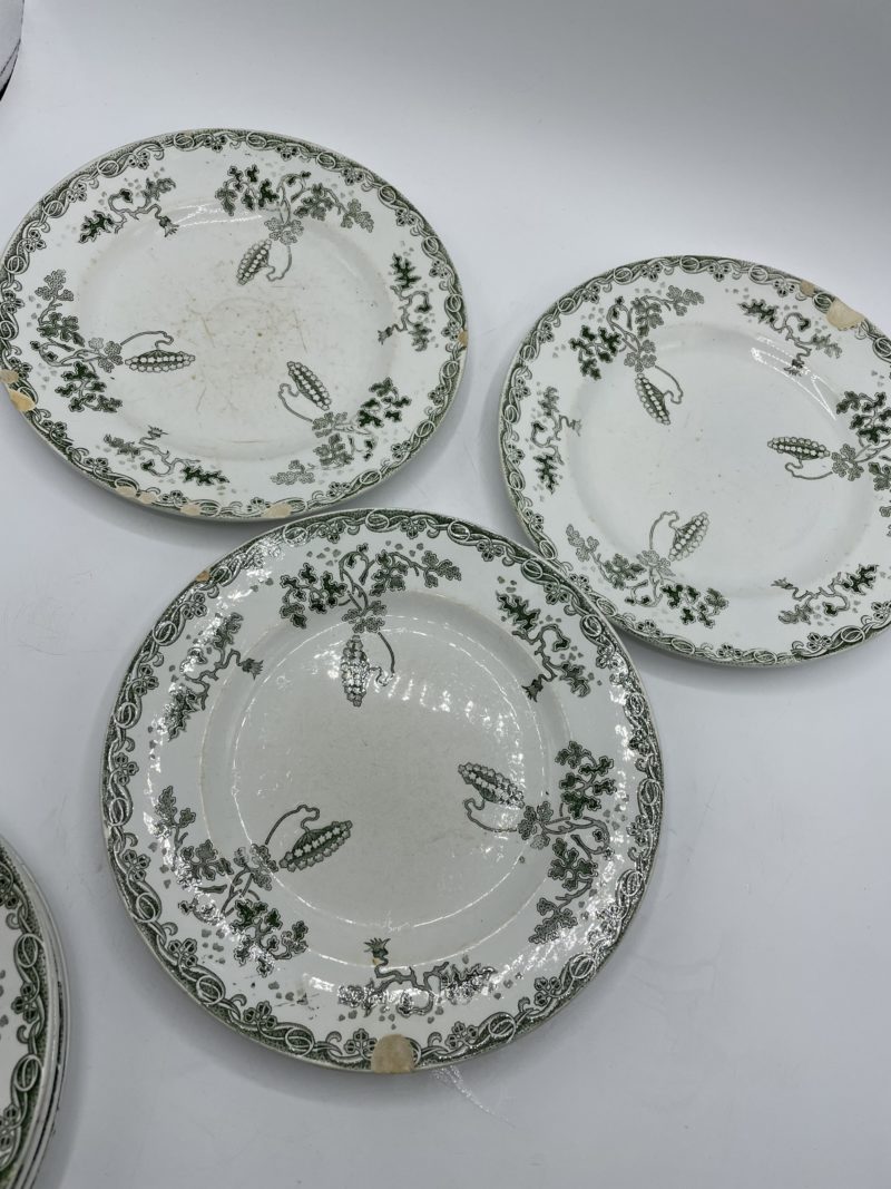 Service vintage faïence Saint Amand Hamage 16 pièces  vert – Image 24