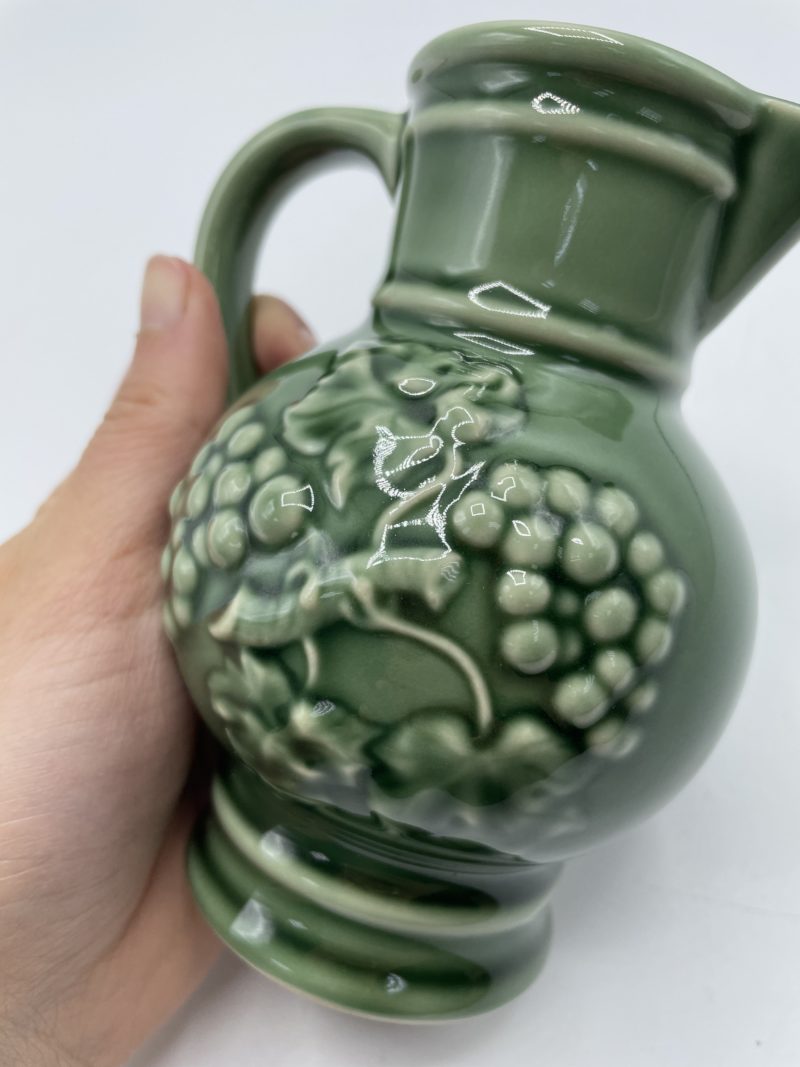 Petite carafe cruche céramique vert grappes de raisin – Image 3