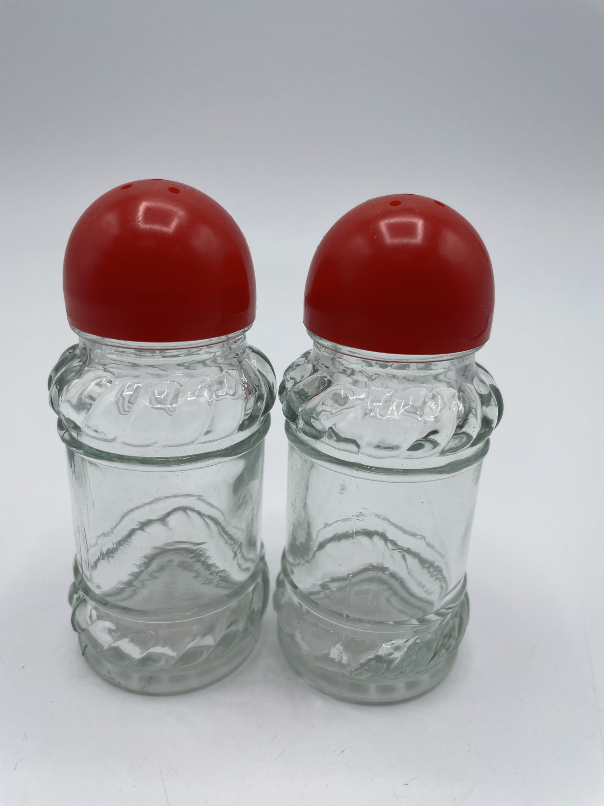 Duo salière poivrières pop verre et plastique - Ressourcerie Histoires Sans  Fin