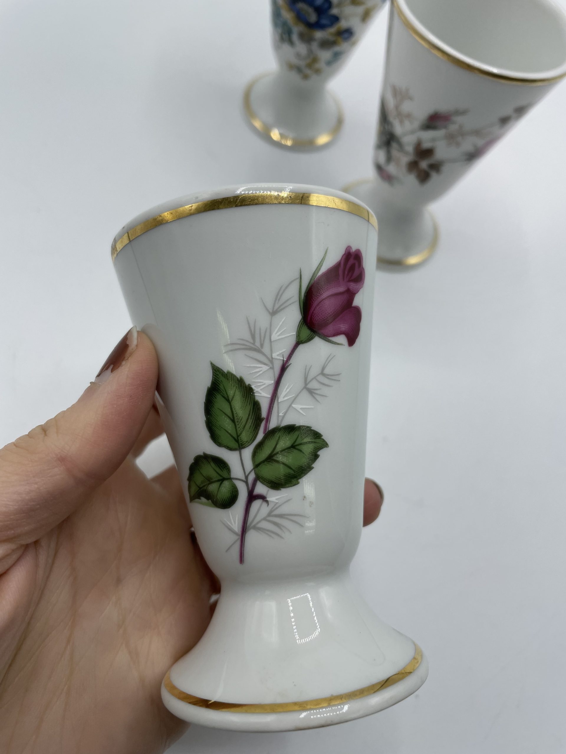 Lot de 3 mazagrans vintage porcelaine de Limoges décor de fleur romantiques – Image 7