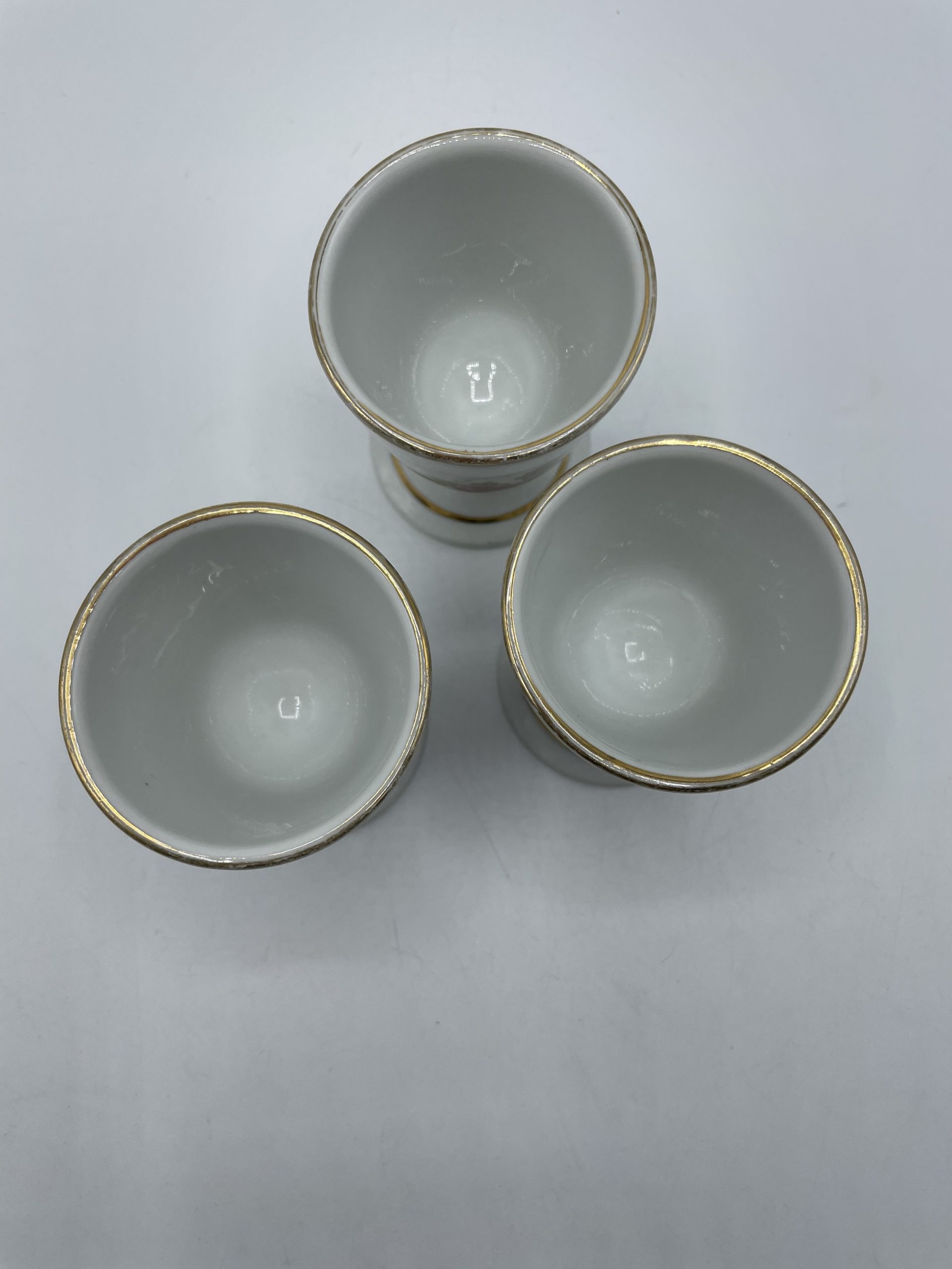 Lot de 3 mazagrans vintage porcelaine de Limoges décor de fleur romantiques – Image 6