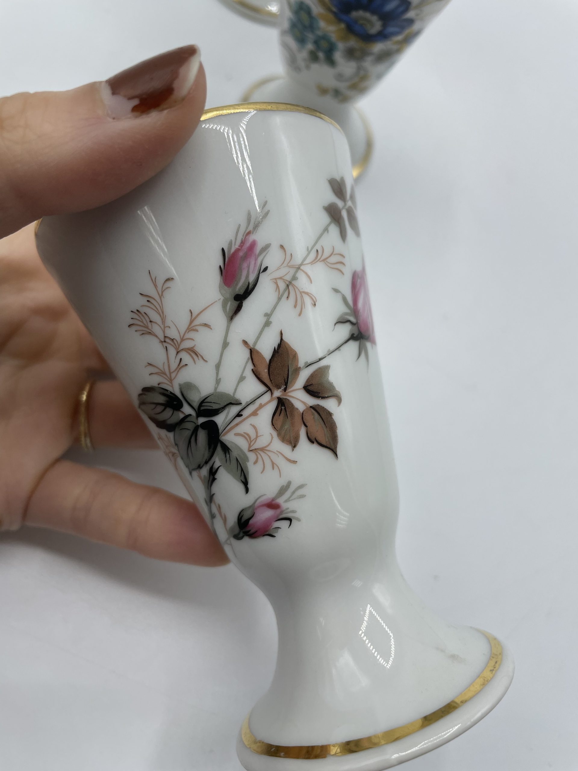 Lot de 3 mazagrans vintage porcelaine de Limoges décor de fleur romantiques – Image 3