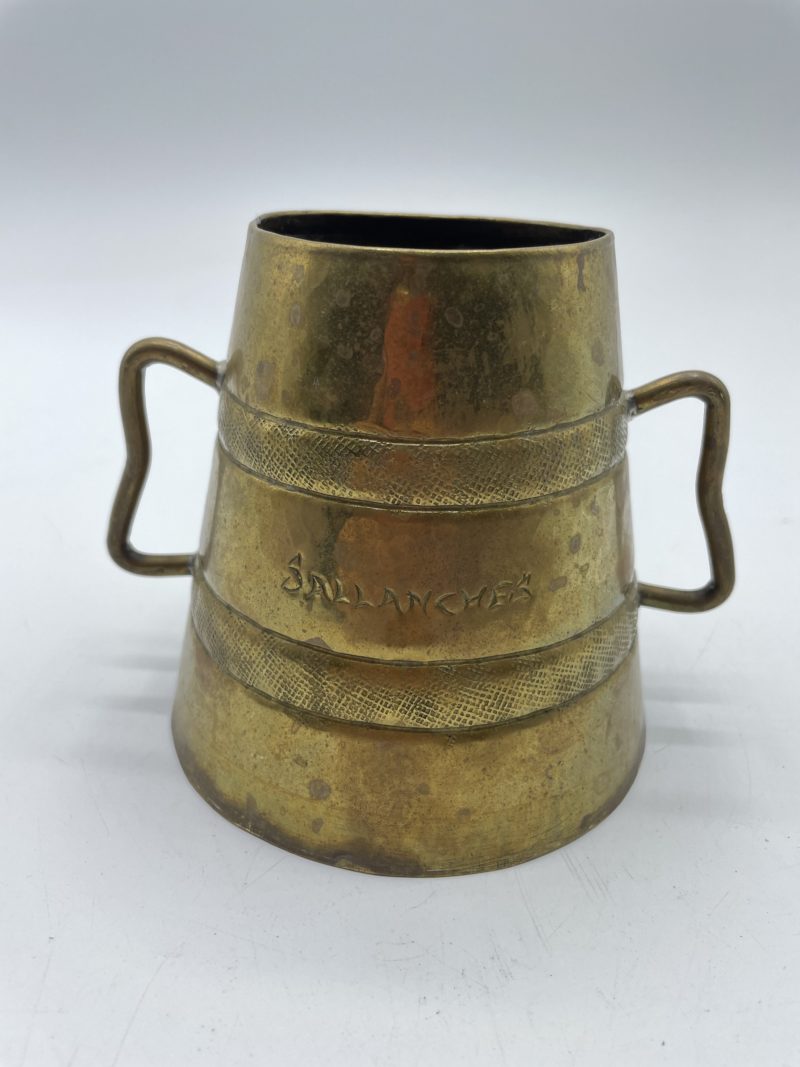 Pot en laiton vintage avec gravure portrait – Image 4
