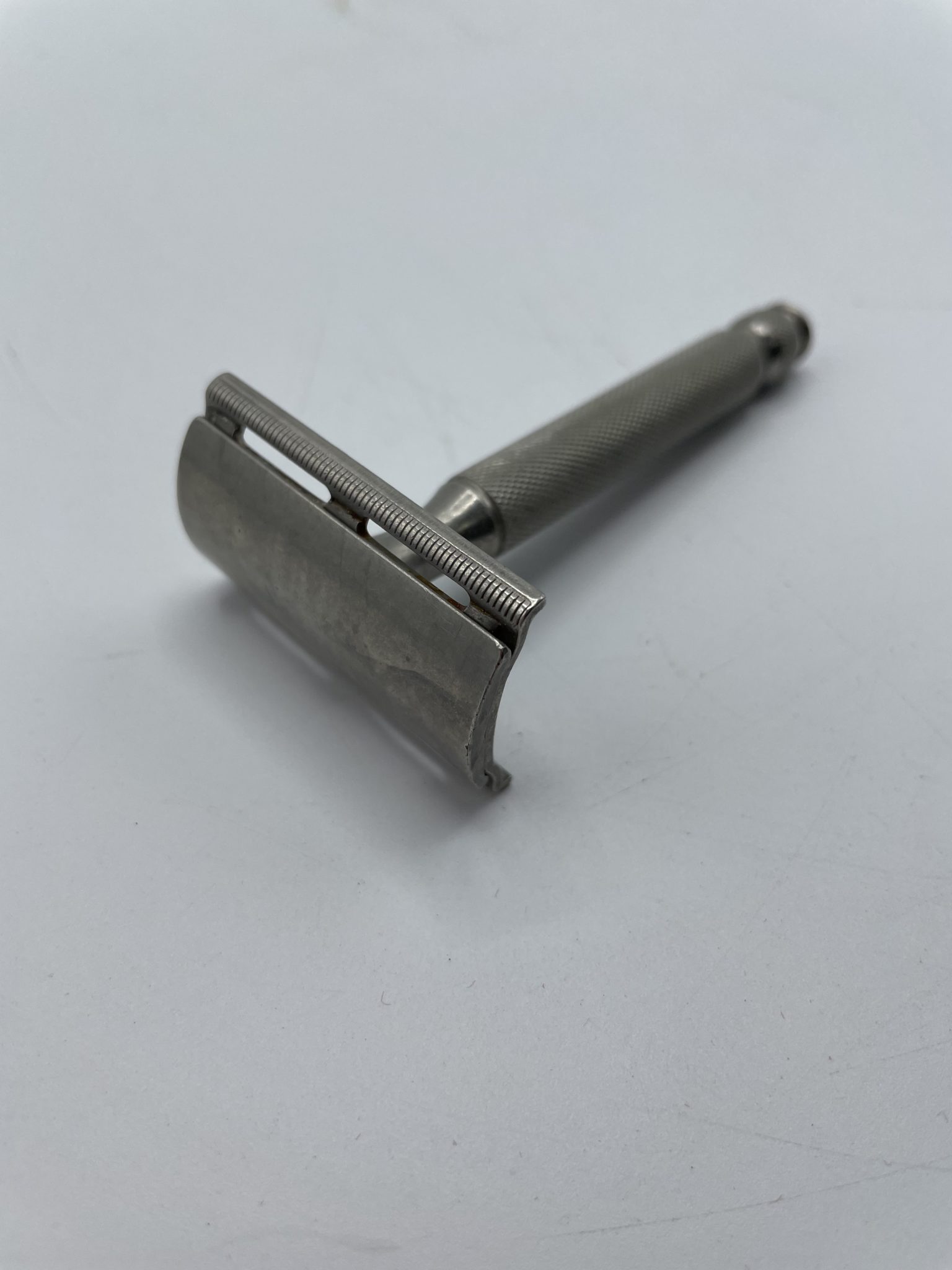 Rasoir De Sécurité Vintage Gillette 1913 – Modèle à Peigne Ouvert, Neuf Avec Défauts Mineurs – Pour Collection
