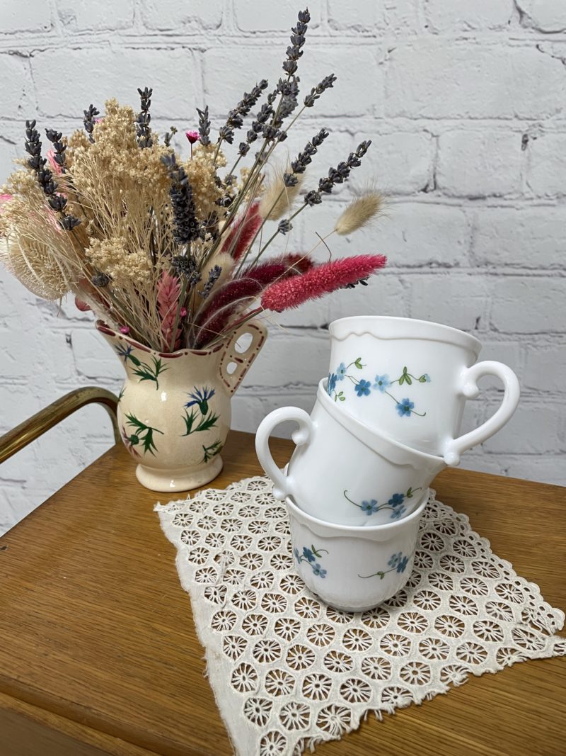 tasse arcopal vintage the cafe petites fleurs bleues