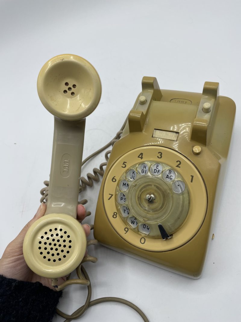 Ancien téléphone à cadran ITT CGT vintage beige – Image 2