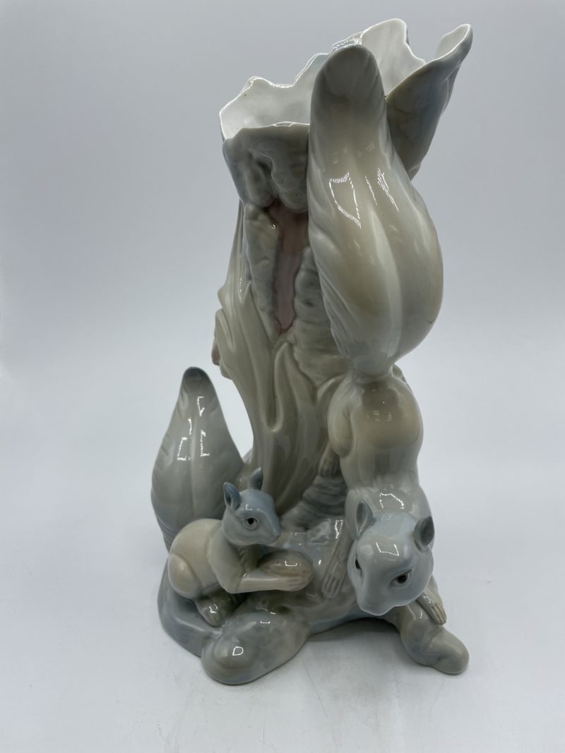 Vase en porcelaine écureuils Miguel Requena – Image 5