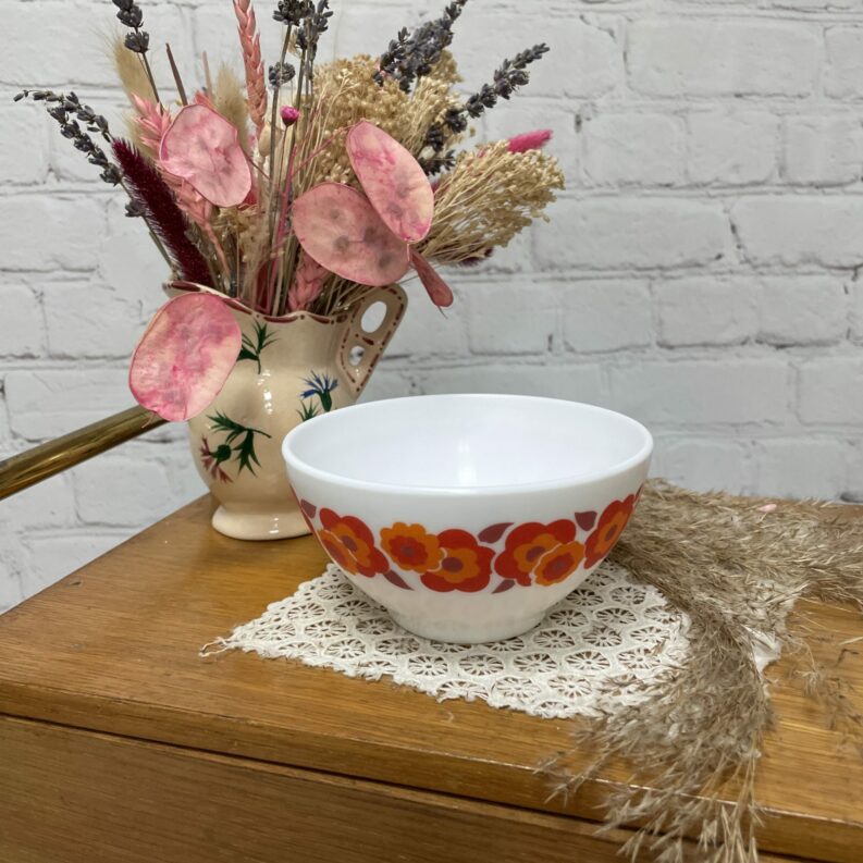 Petit bol Arcopal vintage fleurs oranges