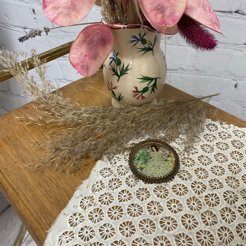 Broche vintage verre peint