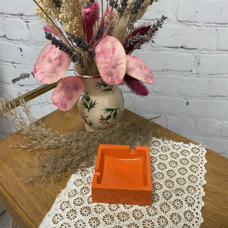 Cendrier vintage plastique orange pop design Olivetti