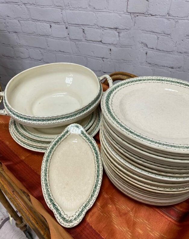 Service 45pièces vintage E.Bourgeois grand dépôt