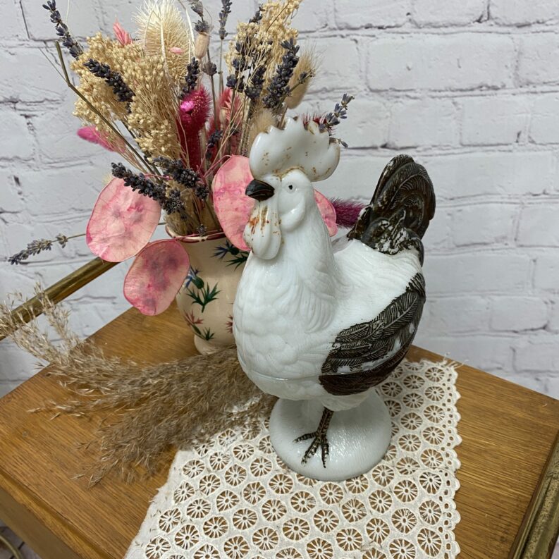 Bonbonnière coq opaline blanche peinte