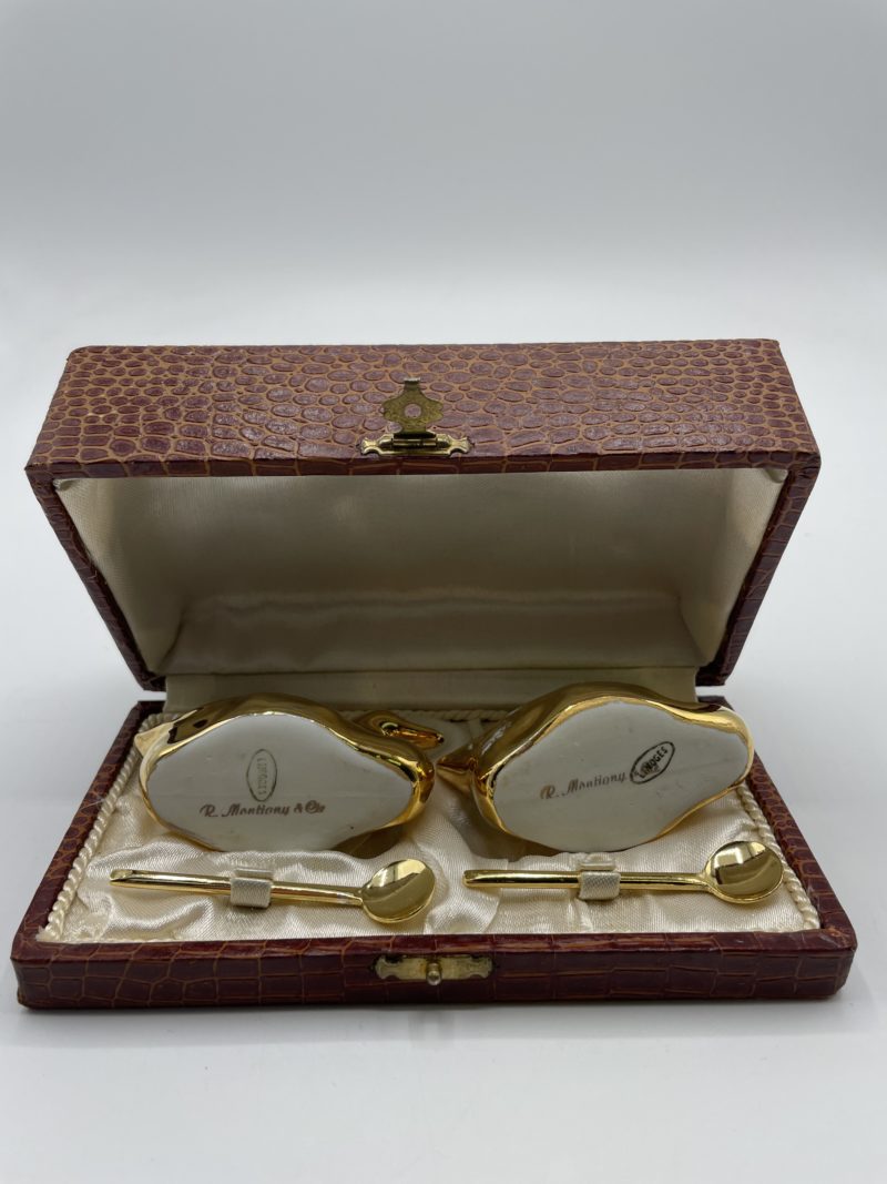 Duo salerons en porcelaine de Limoges R Montigny canards – Image 3