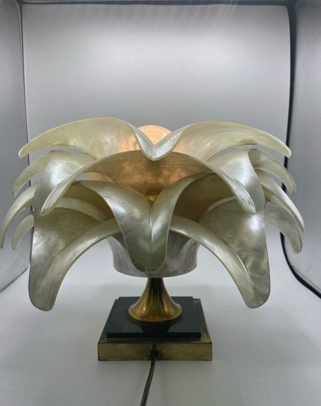 Lampe vintage tulipe design palmier en polycarbonate nacre beige années 70