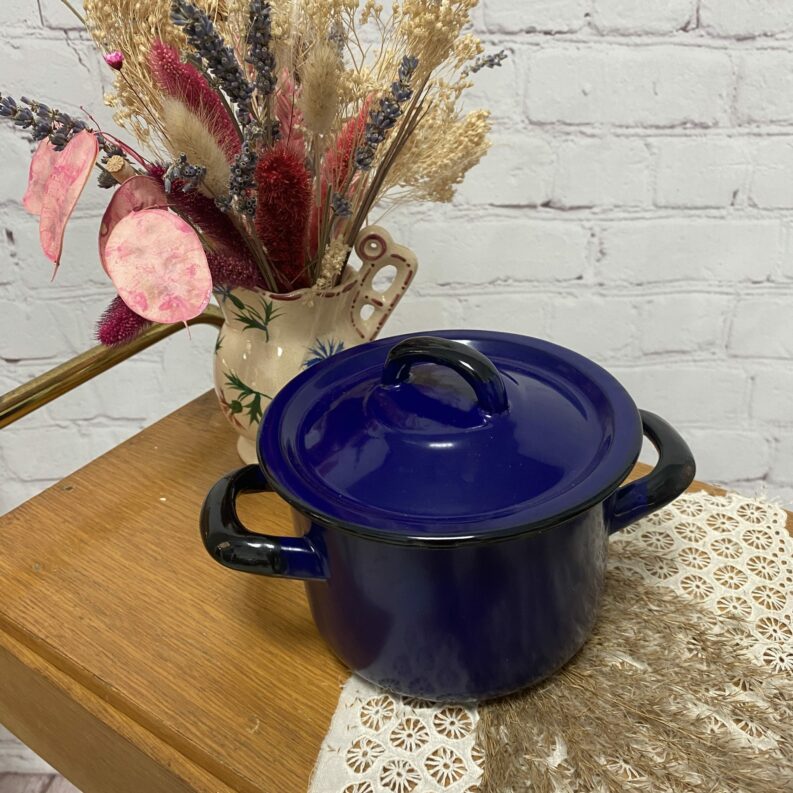 Petit fait-tout vintage métal émaillé bleu