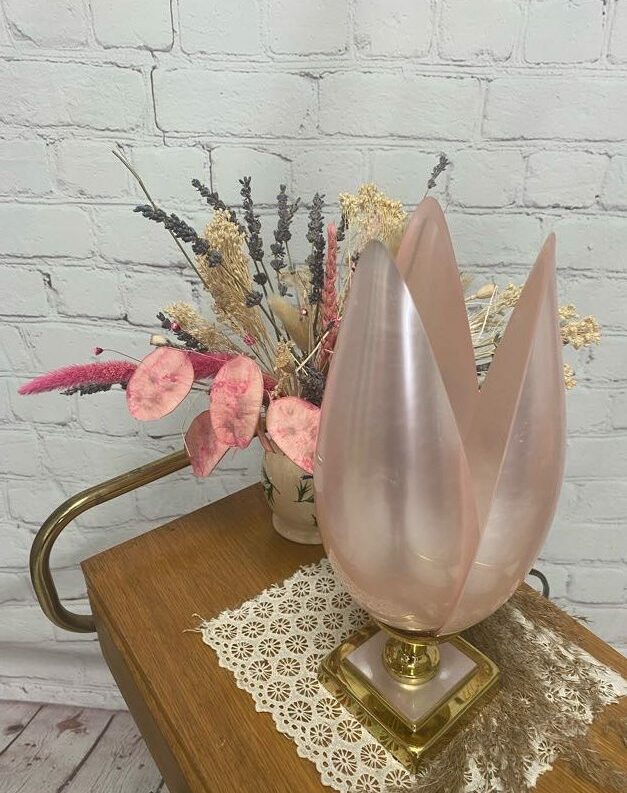 Lampe vintage tulipe design crocus en polycarbonate nacre rose années 70