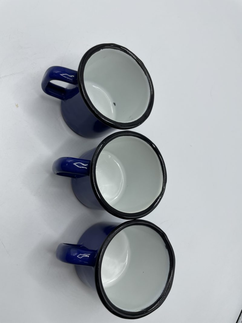 Trio petites tasses à café métal émaillé bleu – Image 3