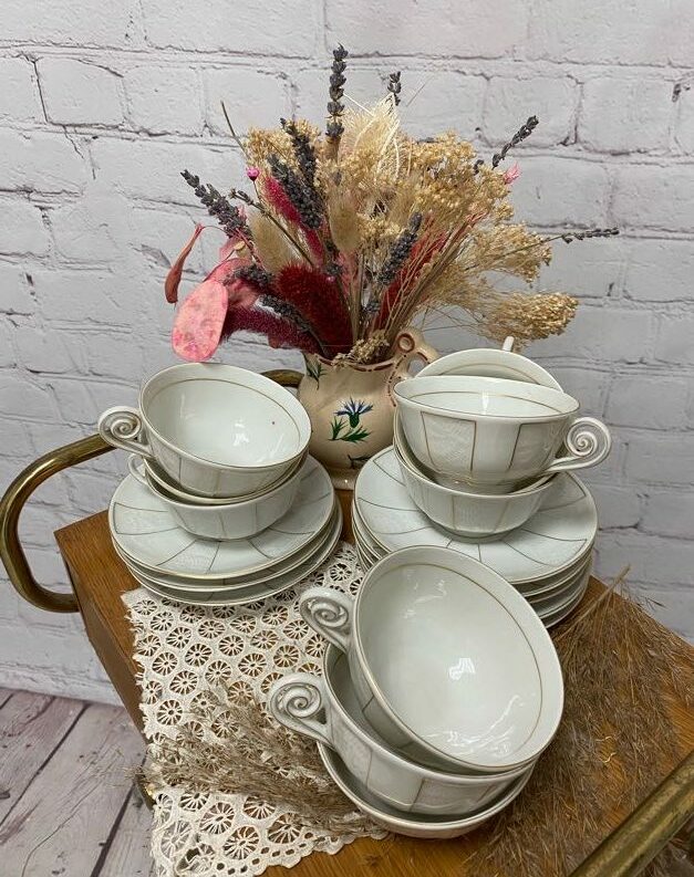 Service 8 tasses et 8 soucoupes porcelaine Limoges Ch Field Haviland