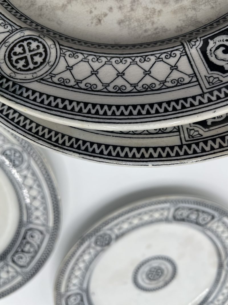 Service 11 assiettes Argos J DEFRIES SONS House Houndstich – Image 12