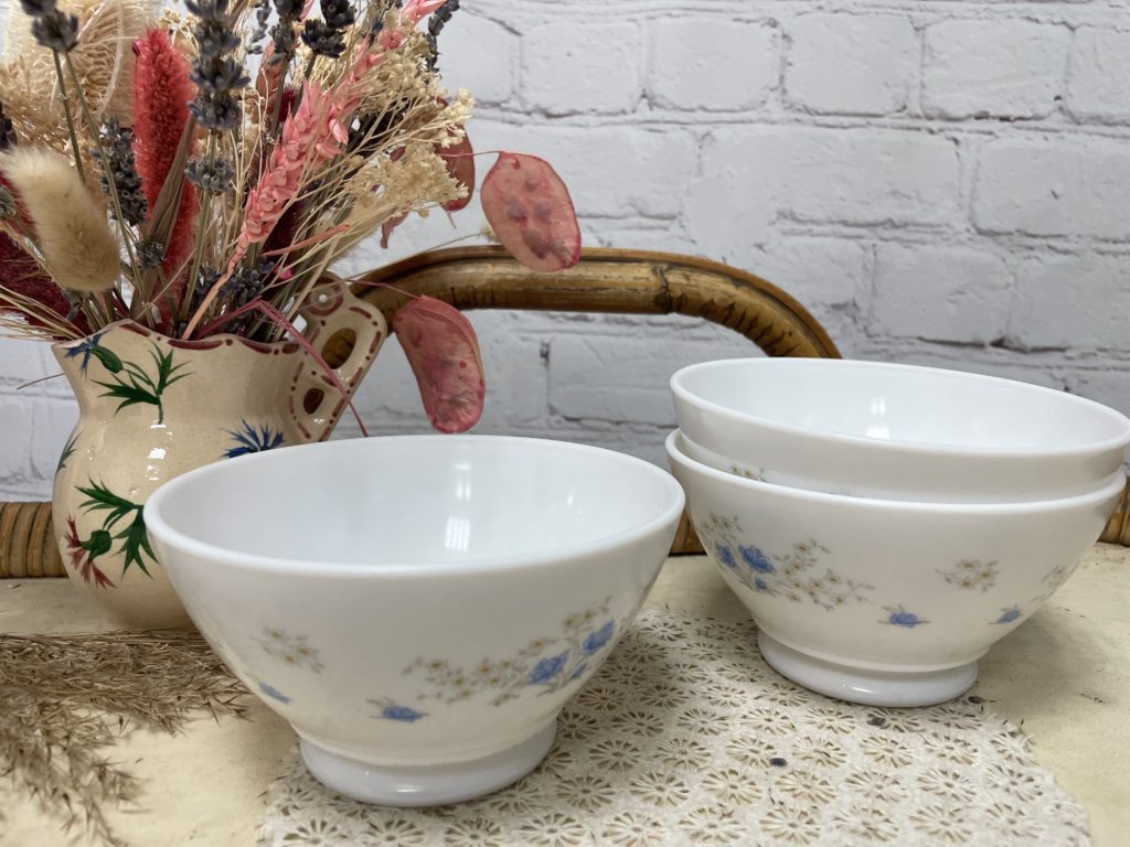 Cocotte Arcopal Vintage - Motif Jonquilles Fleurs Jaunes - 23 Cm - Occasion
