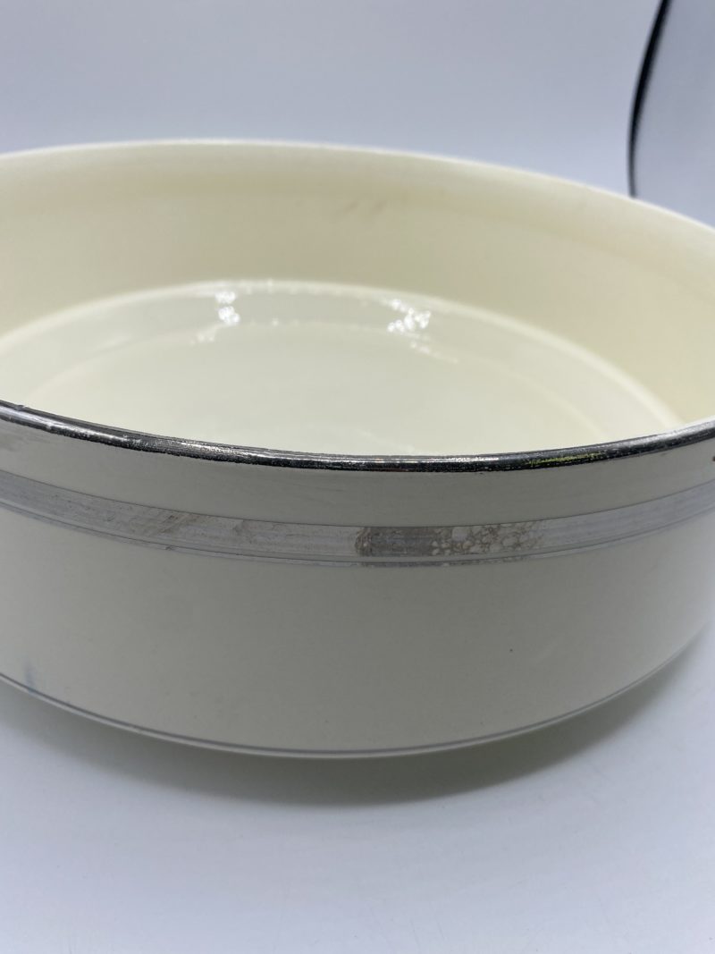 Duo grand plat creux et carafe Terre de fer Saint Amand beige et argent – Image 5