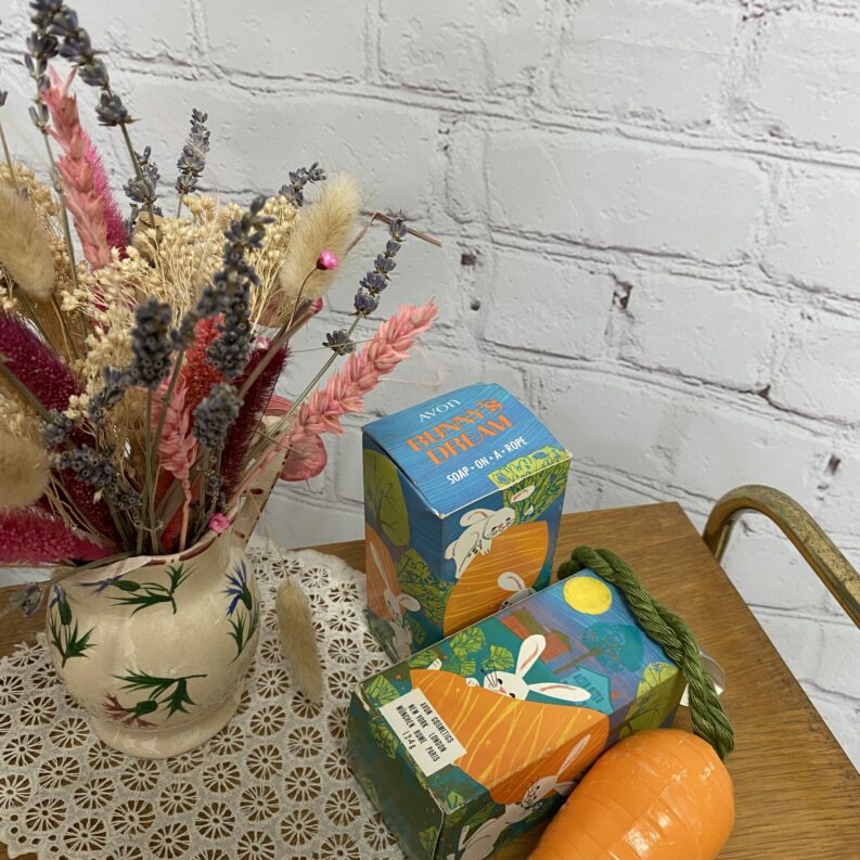 Duo savons vintage AVON carottes