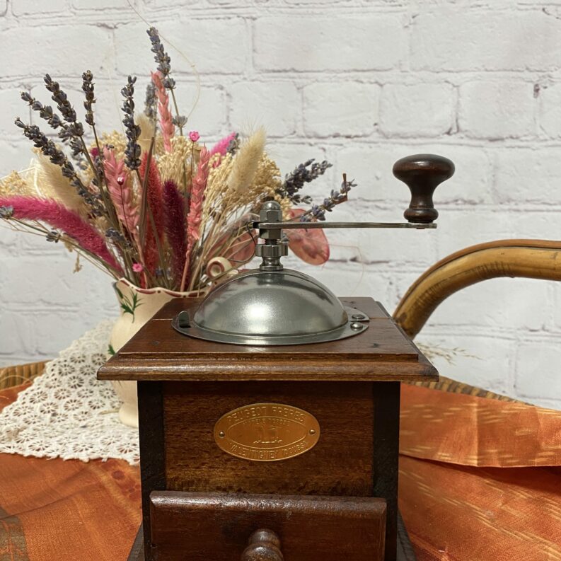 Moulin à café vintage Peugeot frères Valentigney