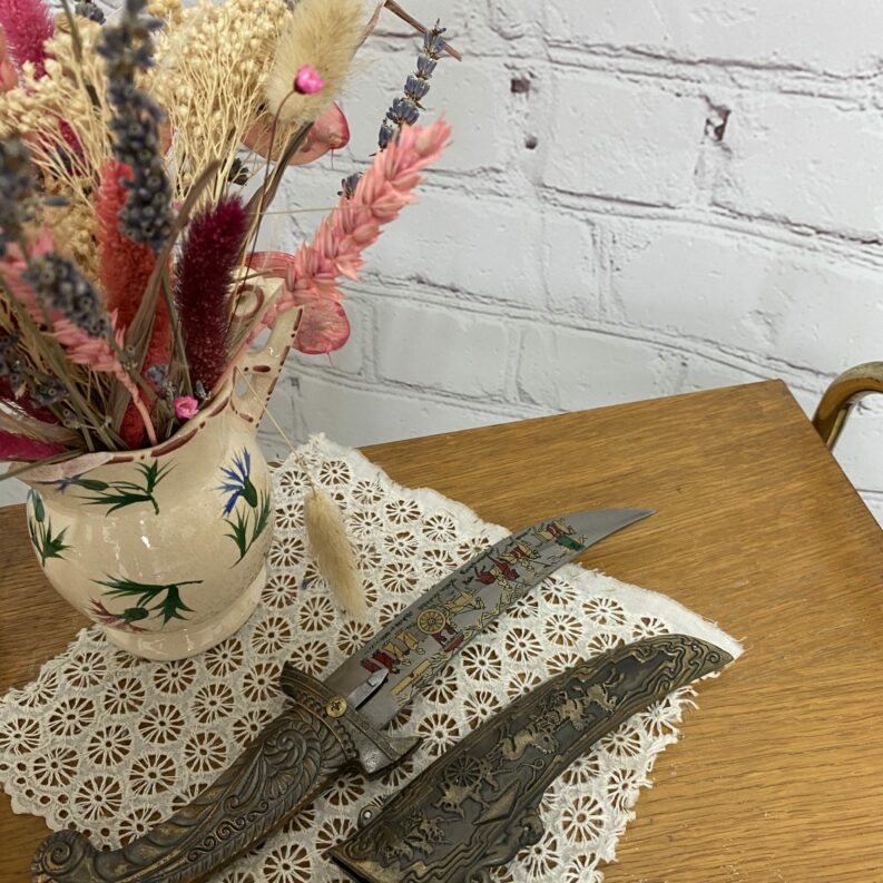 Poignard chinois à lame courbée