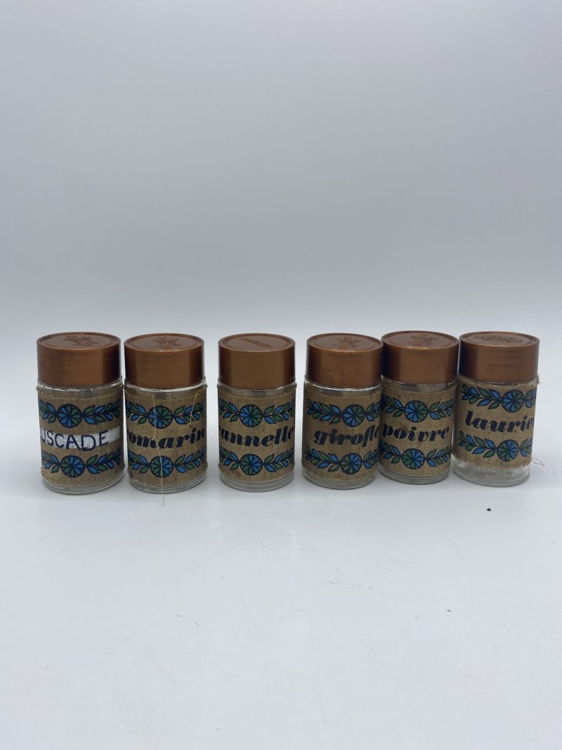 Lot de 6 petits pots à épices en verre vintage Nestlé – Image 2
