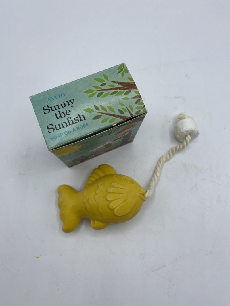Savon vintage AVON poisson jaune – Image 2
