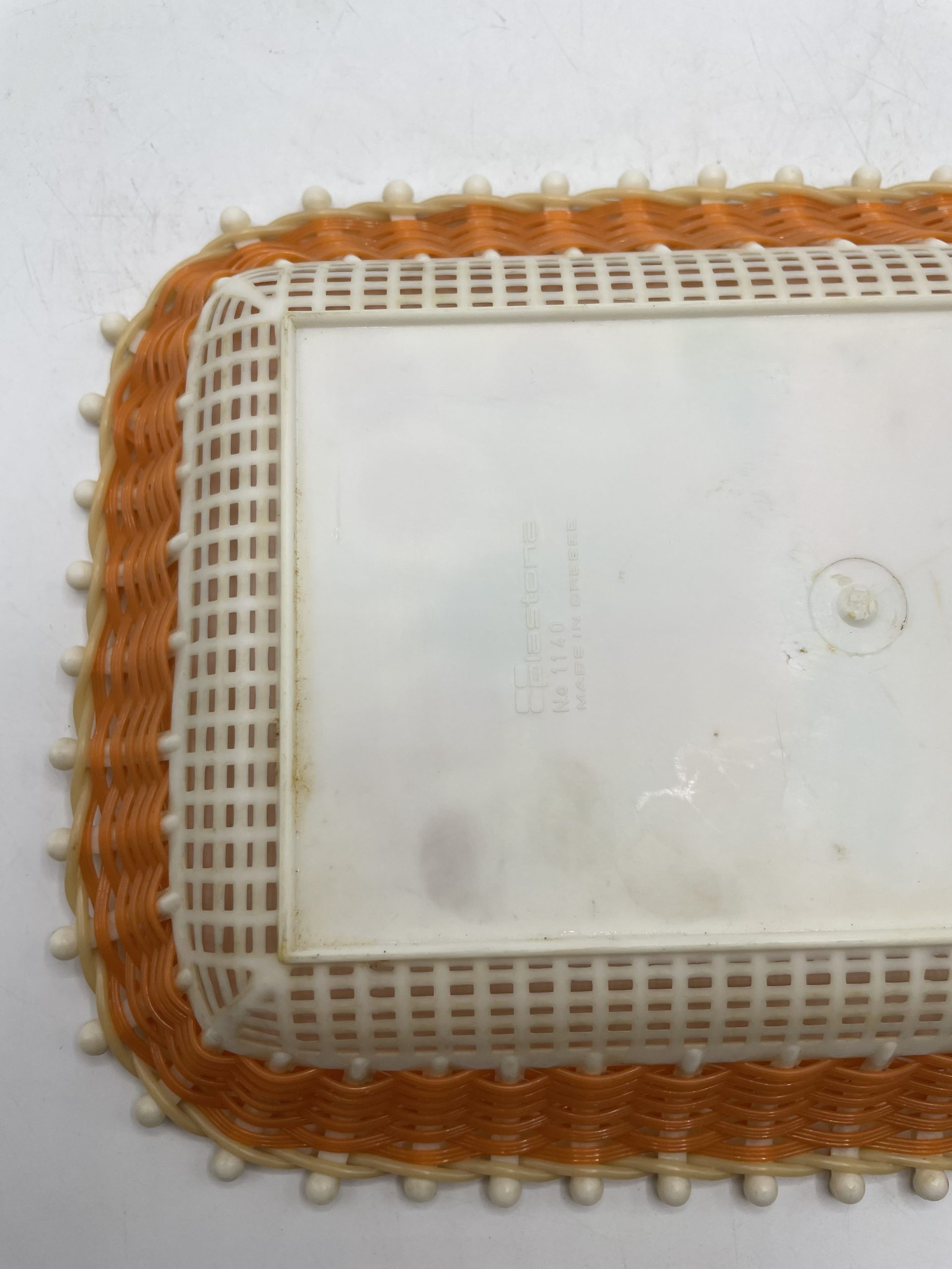 Petite panière à pain vintage kitch plastique et scoubidou motifs fruits – Image 2