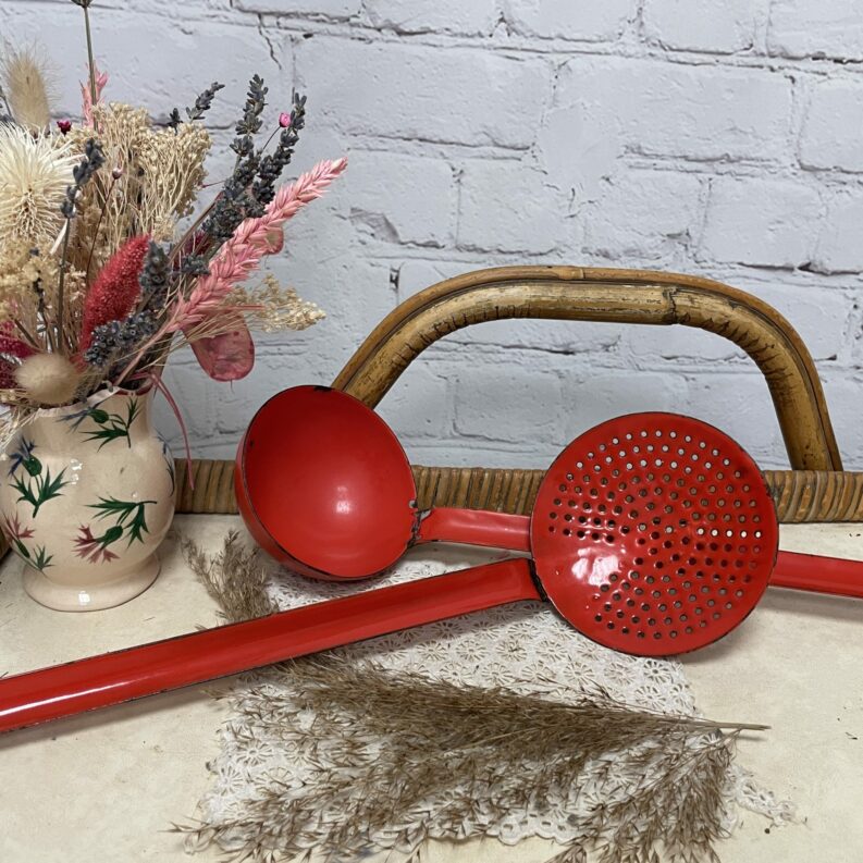 Duo cuillère service metal emaillé rouge (8)