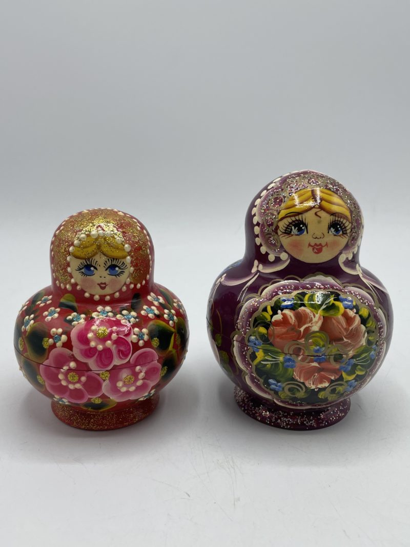 Duo  matriochkas poupées russes en bois – Image 2