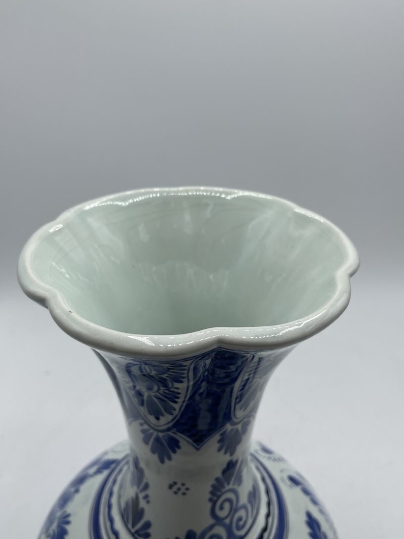 Grand vase tulipe céramique Delft – Image 12