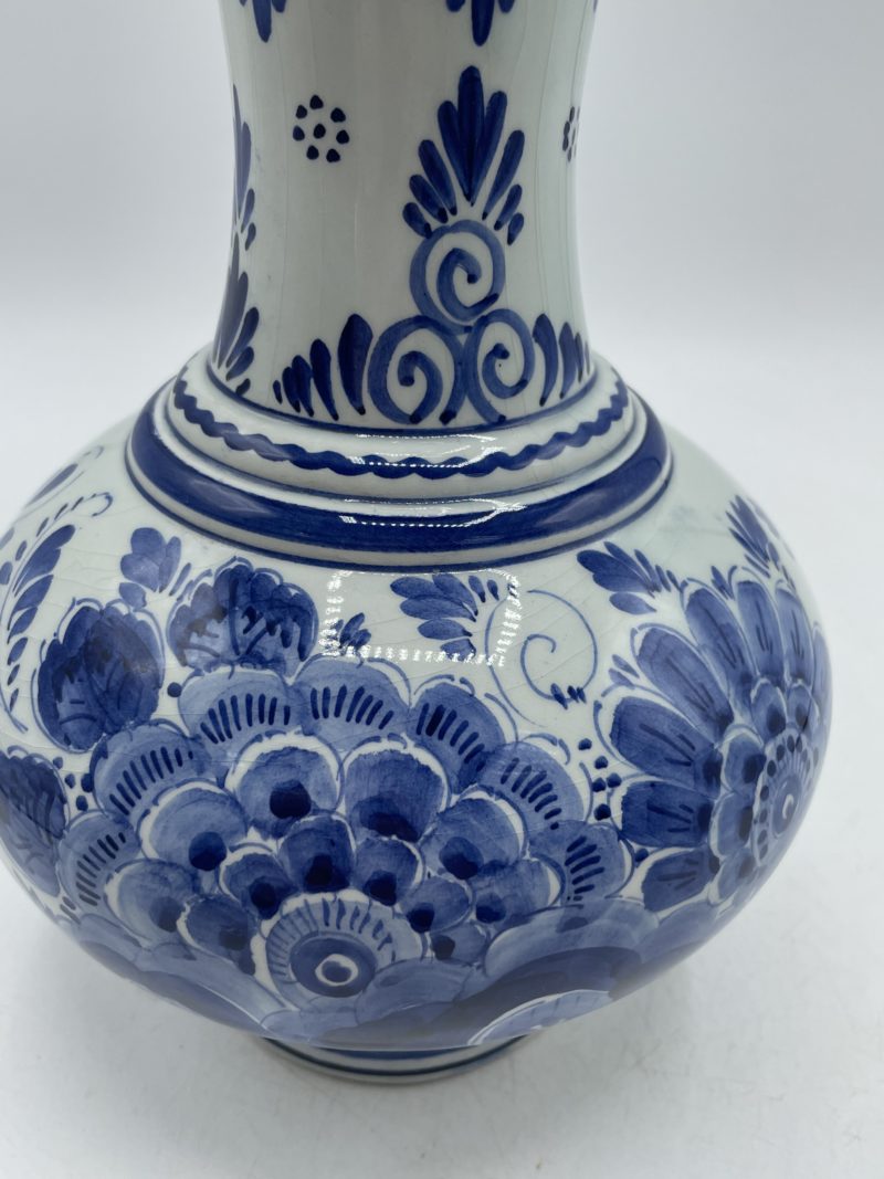 Grand vase tulipe céramique Delft – Image 5