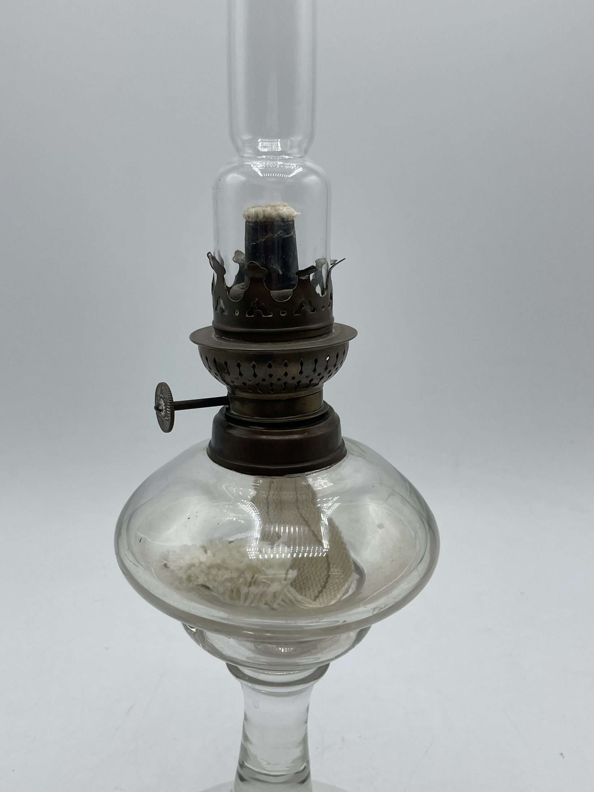 VERRE ANCIEN POUR LAMPE A PETROLE LAMP CHIMNEY CRISTAL DE BOHEME 