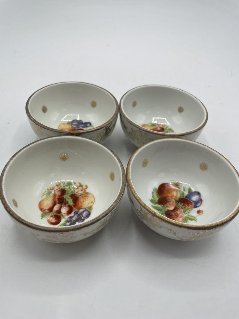 Lot de 4 petits bols ou coupelles porcelaine de Limoges fruits HL – Image 4