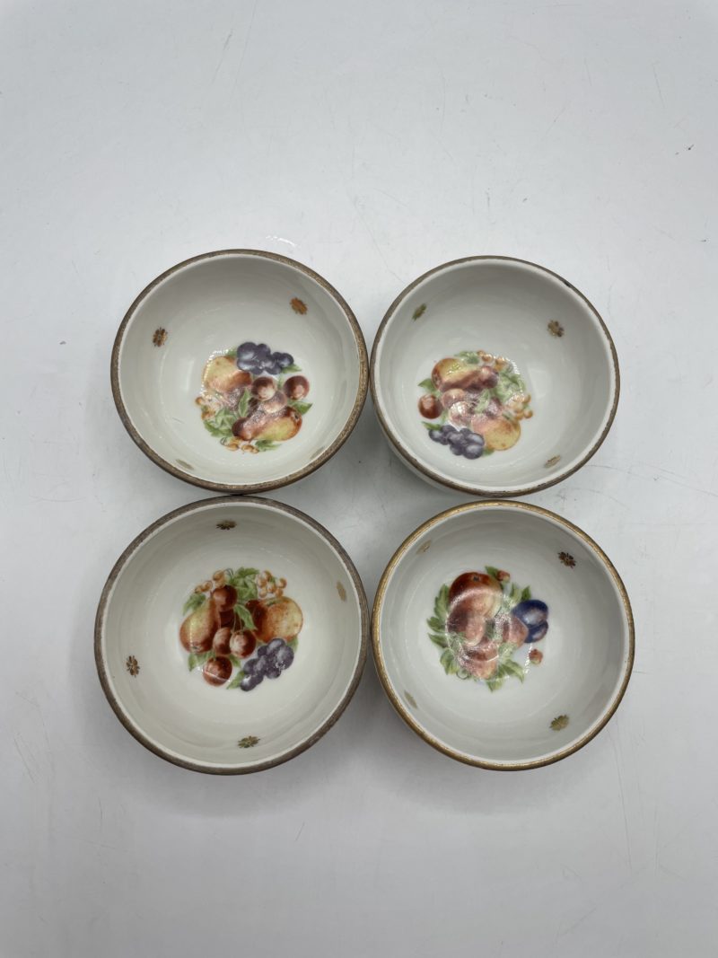 Lot de 4 petits bols ou coupelles porcelaine de Limoges fruits HL – Image 3